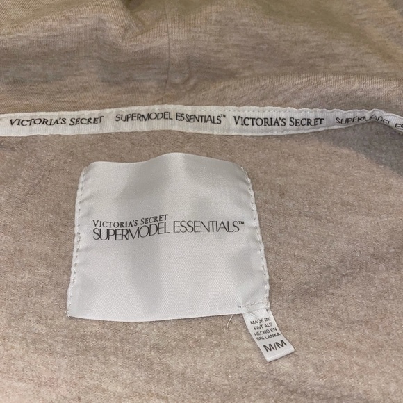 Victoria’s Secret Super Model Essential Zip Up Hoodie - Picture 7 of 10